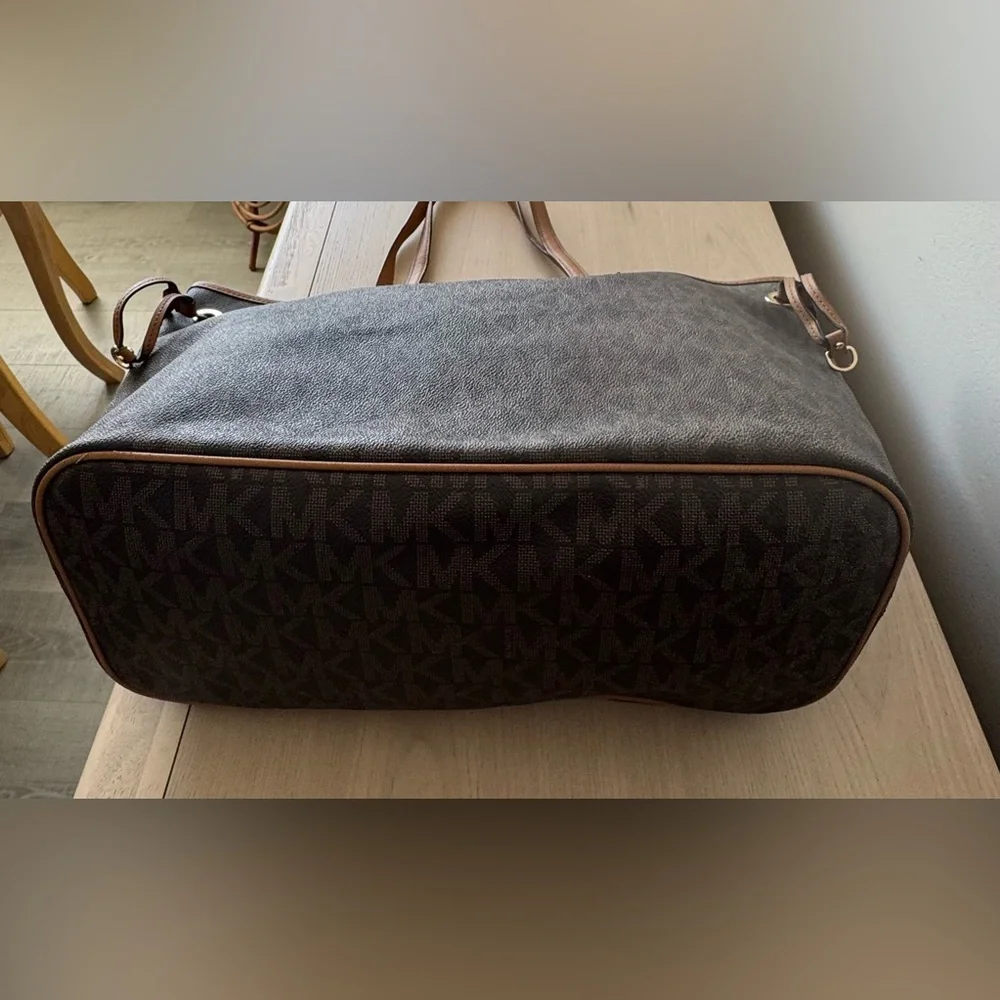 Michael Kors Large Dark Brown Signature Satchel Tote - Picture 8 of 15